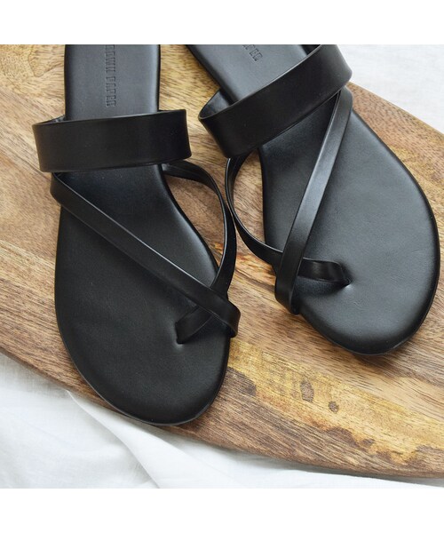no brand（ノーブランド）の「[ RE-ARRIVAL ]Tong Strap Flat Sandals（サンダル・レディース・その他）」の6枚目の写真