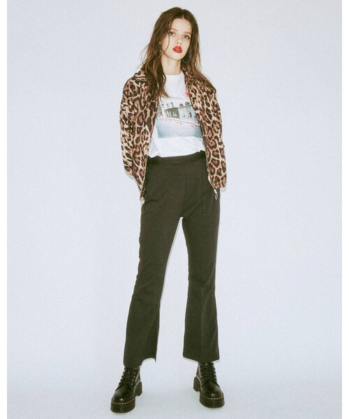 jouetie（ジュエティ）の「スリットフィットパンツ（パンツ・ブルー/ベージュ/ミックス/ブラック・M）」の9枚目の写真