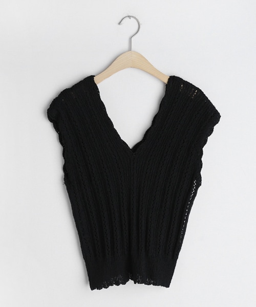 DHOLIC(ディーホリック)の「ウェーブVネックフレンチスリーブニット(ニット/セーター・レディース・ホワイト/イエロー/ブラック/ベージュ・FREE)」の2枚目の写真