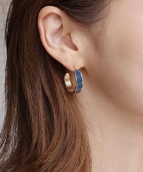 DHOLIC（ディーホリック）の「ウェーブオープンリングカラーピアス（ピアス（両耳用）・レディース・ホワイト/オレンジ/ブルー/グリーン・FREE）」の3枚目の写真