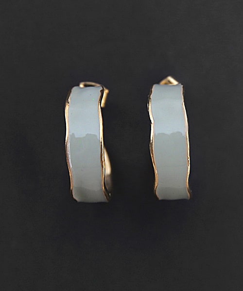 DHOLIC（ディーホリック）の「ウェーブオープンリングカラーピアス（ピアス（両耳用）・レディース・ホワイト/オレンジ/ブルー/グリーン・FREE）」の2枚目の写真