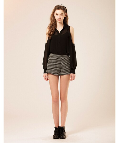 LOVFEE（ラッフィ）の「辛甜造型削肩雪紡長袖襯衫（トップス・レディース・黑/杏・S/M/L）」の3枚目の写真