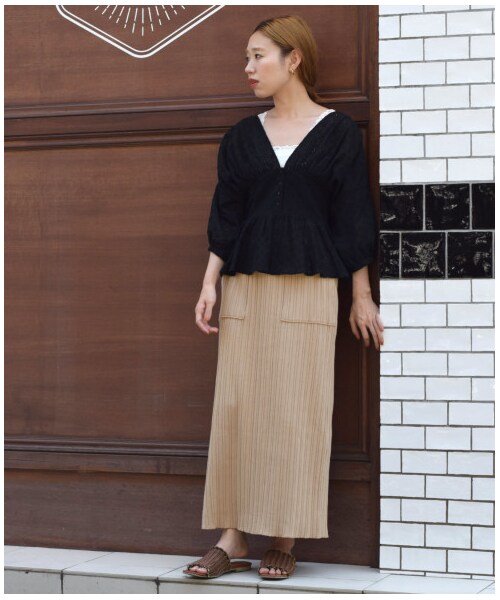 w closet（ダブルクローゼット）の「ポケット付きロングスカート