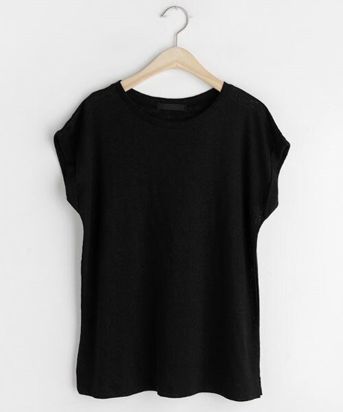 DHOLIC（ディーホリック）の「リネンロールアップTシャツ（Tシャツ/カットソー・レディース・ブラウン/ブラック/ベージュ/ホワイト/レッド・FREE）」の3枚目の写真