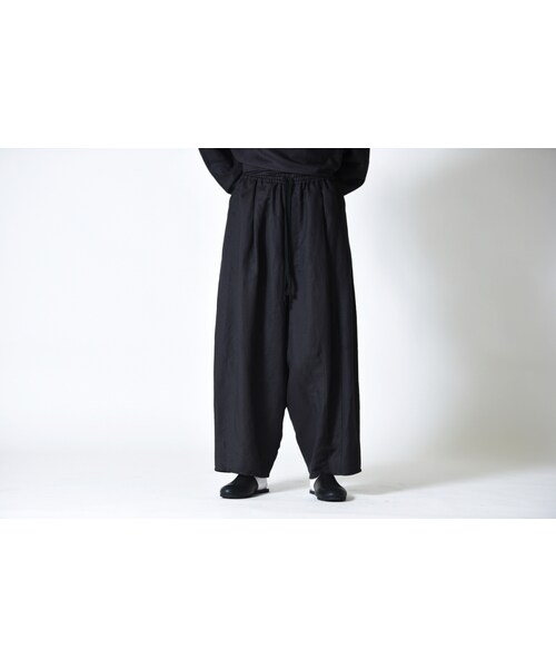 BISHOOL(ビシュール)の「BISHOOL Linen Rayon Cocoon Wide Pants(その他パンツ・レディース・グリーン/ブラック・F)」の2枚目の写真