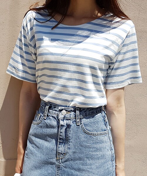 DHOLIC(ディーホリック)の「ボーダーTシャツ(Tシャツ/カットソー・レディース・ブルー/ブラック/ベージュ・FREE)」の1枚目の写真