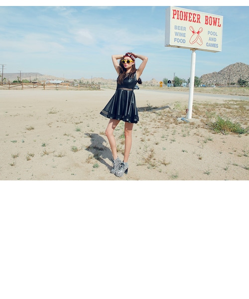 STYLENANDA（スタイルナンダ）の「NEW YORKニットヘアバンド（バッグ・レディース・ネイビー/ブラック・フリーサイズ）」の16枚目の写真