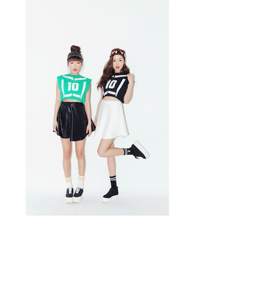 STYLENANDA（スタイルナンダ）の「NEW YORKニットヘアバンド（バッグ・レディース・ネイビー/ブラック・フリーサイズ）」の7枚目の写真