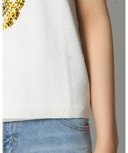 VICKY（ビッキー）の「パインモチーフインターシャニット（トップス・レディース・ホワイト/ブラック/ブルー・M）」の7枚目の写真