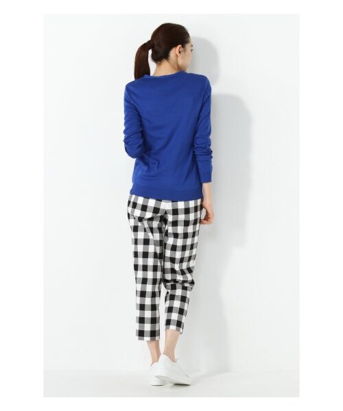 IENA（イエナ）の「FRANCE成型Vネックカーディガン（カーディガン・レディース・ブラック/ベージュ/カーキ/ネイビー B/レッド・フリー）」の8枚目の写真