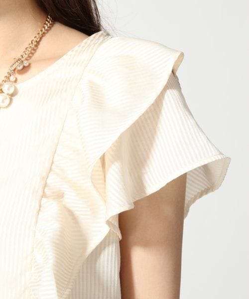 LOWRYS FARM（ローリーズファーム）の「フリルブラウスショートスリーブ（トップス・レディース・オフ/ベージュ/ネイビー・Ｍ/Ｌ）」の8枚目の写真