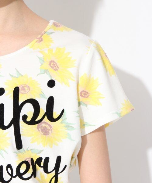 repipi armario（レピピ アルマリオ）の「ヒマワリロゴトップス（トップス・レディース・ホワイト/ピンク/ブルー・ＸＳ/Ｍ）」の7枚目の写真