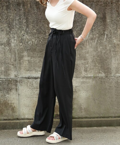 LAULEN(ローレン)の「silk touch pt(その他パンツ・レディース・アイボリー/ブラック/ブラウン/カーキ・FREE)」の2枚目の写真