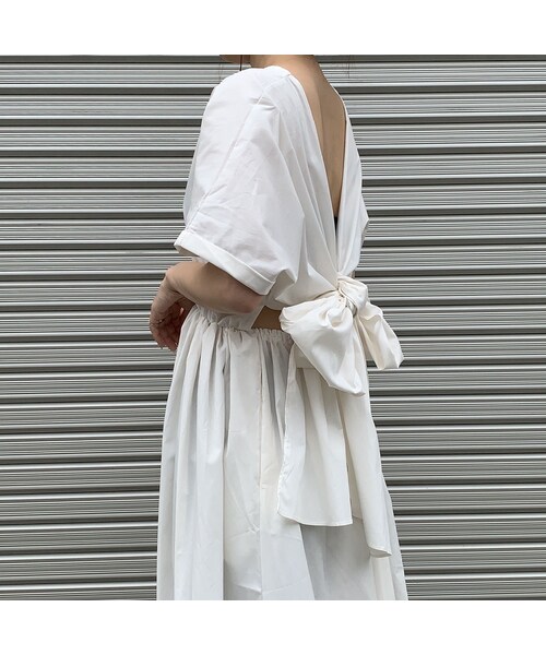 no brand（ノーブランド）の「back open ribbon OP【white 】（ワンピース・レディース・その他）」の4枚目の写真