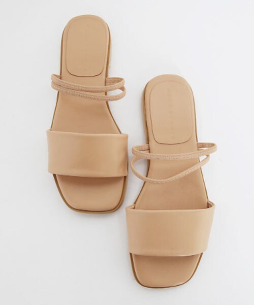 DHOLIC（ディーホリック）の「ゴムストラップサンダル（サンダル・レディース・ブラウン/ベージュ/ブラック/ホワイト・225/230/235/240/245/250）」の4枚目の写真