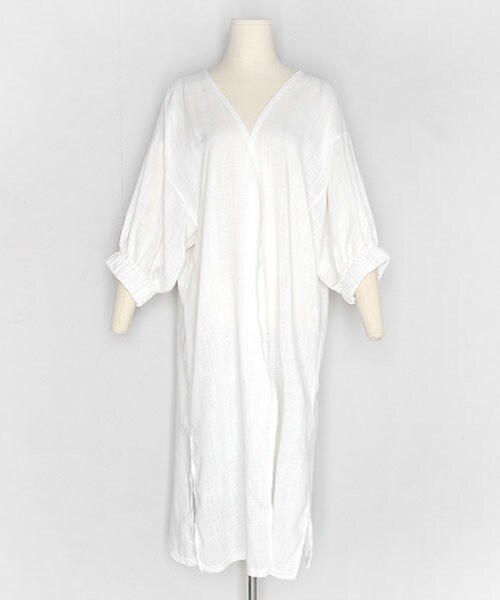 DHOLIC(ディーホリック)の「スリーブゴムオープンスリットガウン(カーディガン/ボレロ・レディース・ホワイト/その他/ベージュ・FREE)」の1枚目の写真