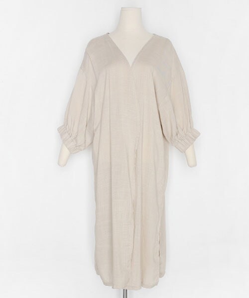 DHOLIC(ディーホリック)の「スリーブゴムオープンスリットガウン(カーディガン/ボレロ・レディース・ホワイト/その他/ベージュ・FREE)」の2枚目の写真