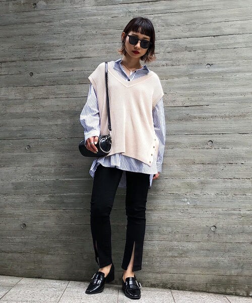 PAGEBOY（ページボーイ）の「【WEB先行予約】サイドスナップベスト（トップス・レディース・ホワイト/ブラック/ダークブラウン・F）」の5枚目の写真