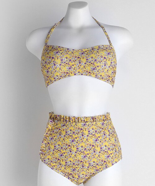 DHOLIC（ディーホリック）の「2WAYフリルフラワーパターンビキニ（水着・レディース・ブラック/ホワイト/イエロー・FREE）」の3枚目の写真