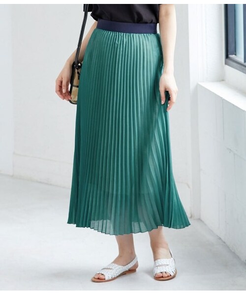 ADAM ET ROPE'（アダムエロペ）の「ボイルアコーディオンプリーツスカート（スカート・レディース・オフホワイト/ベージュ/グリーン・F）」の3枚目の写真