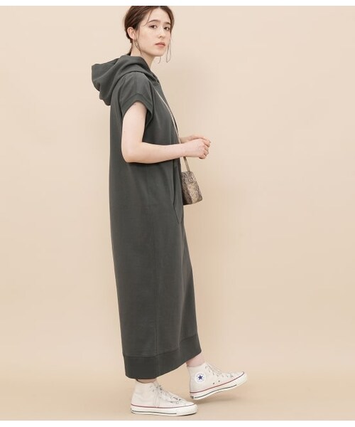 Adam Et Rope アダムエロペ の フーデットノースリーブワンピース ワンピース ドレス Wear