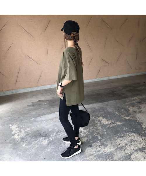 copine（コピン）の「裾スリットオーバーサイズTシャツ(4color)【クリックポスト対象商品】（Tシャツ/カットソー・レディース・その他）」の9枚目の写真