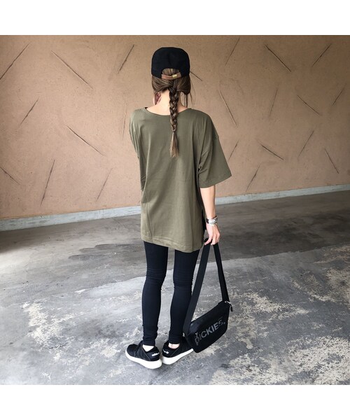 copine（コピン）の「裾スリットオーバーサイズTシャツ(4color)【クリックポスト対象商品】（Tシャツ/カットソー・レディース・その他）」の10枚目の写真