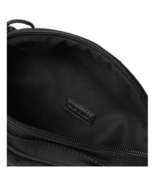 BALENCIAGA（バレンシアガ）の「Balenciaga Explorer Logo-Appliquéd Canvas Belt Bag（メッセンジャーバッグ・メンズ・Black・One Size）」の2枚目の写真