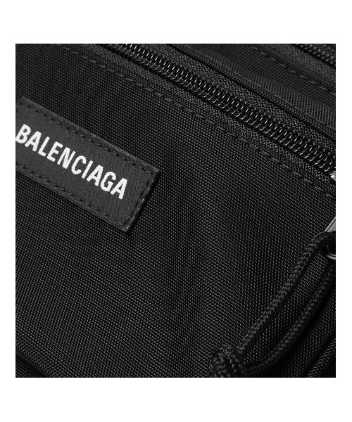 BALENCIAGA（バレンシアガ）の「Balenciaga Explorer Logo-Appliquéd Canvas Belt Bag（メッセンジャーバッグ・メンズ・Black・One Size）」の5枚目の写真