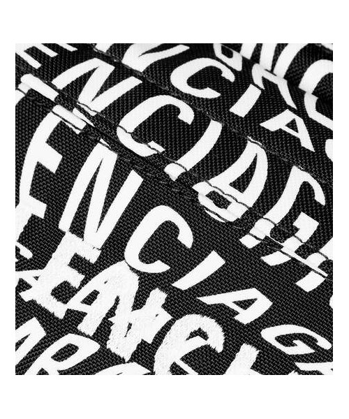 BALENCIAGA(バレンシアガ)の「Balenciaga Logo-Print Canvas Belt Bag(メッセンジャーバッグ・メンズ・Black・One Size)」の2枚目の写真