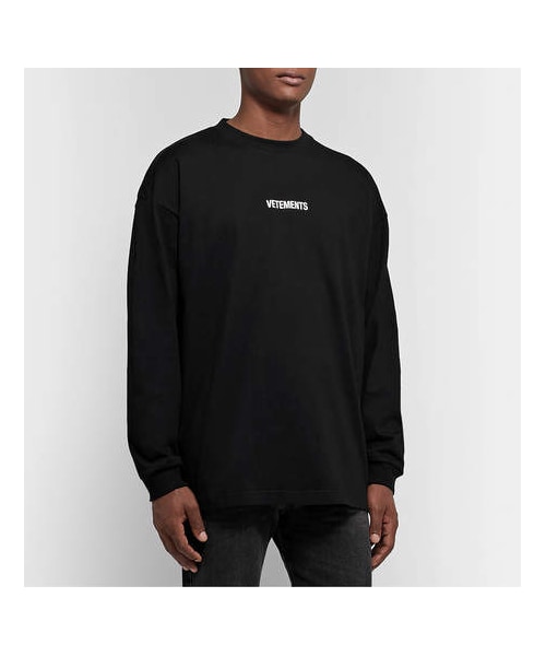 VETEMENTS（ヴェトモン）の「Vetements Oversized Logo-Print Cotton-Jersey T-Shirt（Tシャツ/カットソー・メンズ・Black・L/XS/M/S）」の5枚目の写真