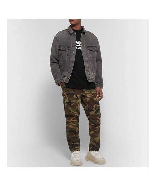 BALENCIAGA(バレンシアガ)の「Balenciaga Oversized Logo-Print Cotton-Jersey T-Shirt(Tシャツ/カットソー・メンズ・Black・XL/XS/S/L/XXS)」の5枚目の写真