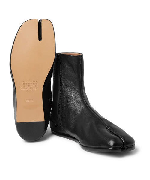 Maison Margiela（メゾンマルジェラ）の「Maison Margiela Tabi Split-Toe Leather Boots（ブーツ・メンズ・Black・Eu45/Eu44/Eu40/Eu42/Eu41/Eu43）」の2枚目の写真