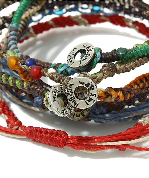 wakami（ワカミ）の「7ストランド ブレスレット (ユニセックス)（アクセサリー・メンズ・その他/柄６・ONE SIZE）」の4枚目の写真