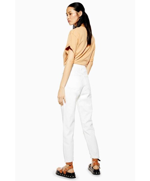TOPSHOP（トップショップ）の「Topshop Off White Mom Jeans（デニムパンツ・レディース・White・W2832/W3032/W2434/W3034/W3232/W3434/W3632/W2834/W3634/W2430/W3432/W2634/W3230/W3430/W2432/W3234/W3030/W3630/W2534）」の3枚目の写真