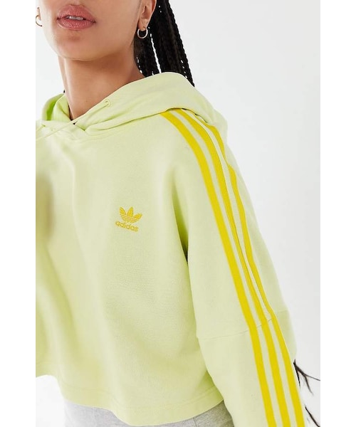 adidas（アディダス）の「Adidas Tonal 3-Stripes Cropped Hoodie Sweatshirt（Tシャツ/カットソー・レディース・Yellow・XS/S/M/L）」の3枚目の写真
