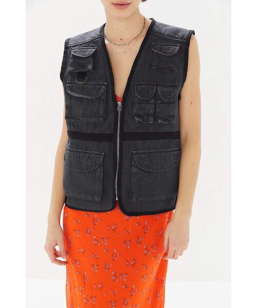 Urban Outfitters（アーバンアウトフィッターズ）の「Urban Outfitters UO Clyde ZipFront