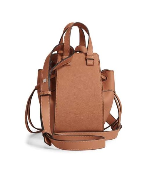 LOEWE（ロエベ）の「Loewe Hammock Mini Calfskin Leather Hobo Bag（バックパック/リュック・レディース・Brown・One Size）」の4枚目の写真
