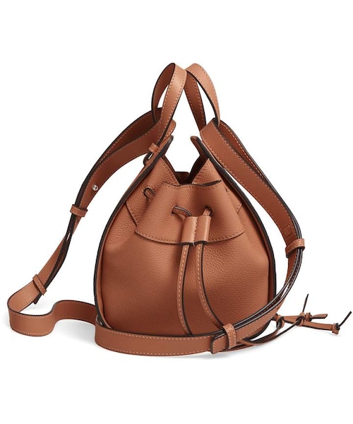LOEWE（ロエベ）の「Loewe Hammock Mini Calfskin Leather Hobo Bag（バックパック/リュック・レディース・Brown・One Size）」の5枚目の写真
