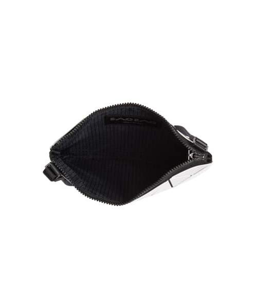 BAO BAO ISSEY MIYAKE（バオバオイッセイミヤケ）の「Bao Bao Issey Miyake Small Lucent Crossbody Bag（ショルダーバッグ・レディース・Beige/Black/Metallic/White・One Size）」の7枚目の写真