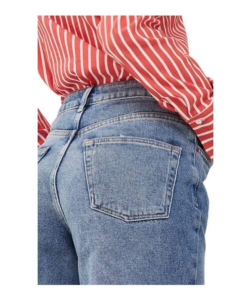 TOPSHOP（トップショップ）の「Topshop MOTO High Waist Mom Jeans（デニムパンツ・レディース・Blue・26w X 30l (fits Like 25-26w)/32w X 30l (fits Like 30-31w)/28w X 30l (fits Like 27w)/34w X 30l (fits Like 31-32w)/30w X 30l (fits Like 28-29w)/36w X 30l (fits Like 33-34w)/25w X 30l (fits Like 24w)）」の2枚目の写真