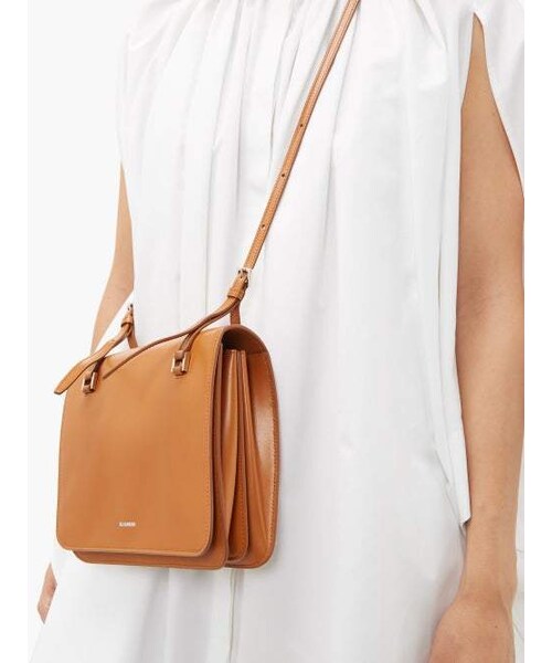 JIL SANDER（ジルサンダー）の「Jil Sander - Small Leather Cross Body Bag - Womens - Brown（ショルダーバッグ・レディース・Brown・One Size）」の2枚目の写真
