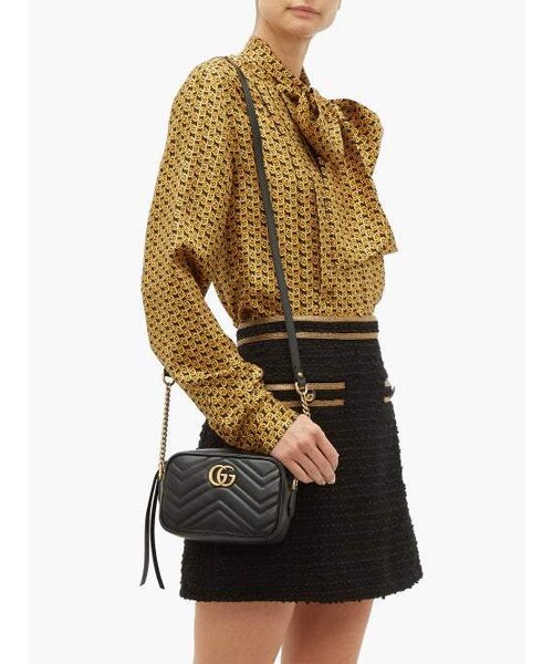 GUCCI（グッチ）の「Gucci - Gg Marmont Mini Quilted Leather Cross Body Bag - Womens - Black（ショルダーバッグ・レディース・Black・One Size）」の4枚目の写真