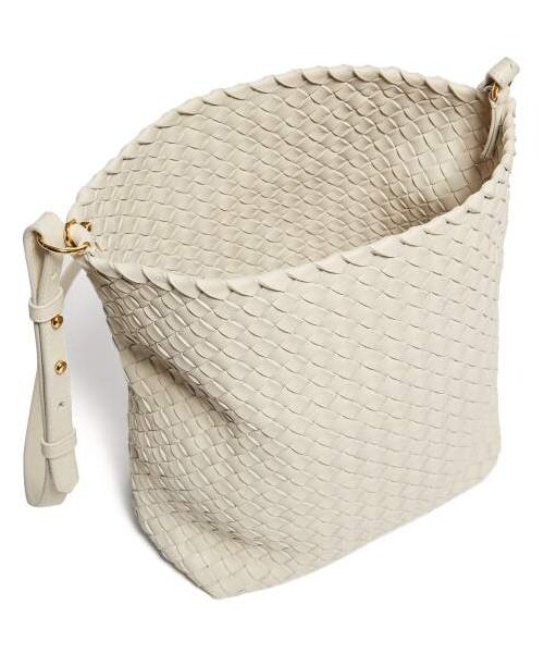 BOTTEGA VENETA(ボッテガヴェネタ)の「Bottega Veneta - Intrecciato Leather Cross Body Bag - Womens - White(ショルダーバッグ・レディース・White・One Size)」の2枚目の写真