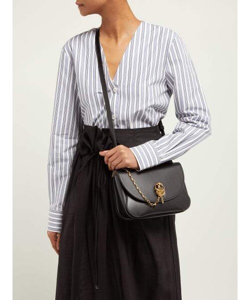 JW Anderson(ジェイダブリューアンダーソン)の「Jw Anderson - Keyts Leather Cross Body Bag - Womens - Black(ショルダーバッグ・レディース・Black・One Size)」の2枚目の写真