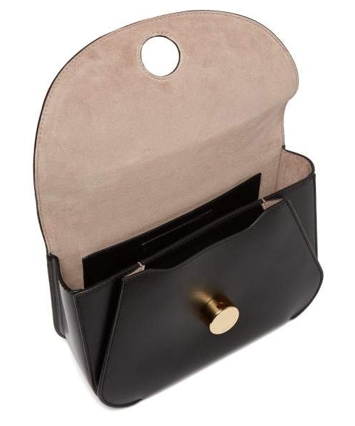 JW Anderson(ジェイダブリューアンダーソン)の「Jw Anderson - Keyts Leather Cross Body Bag - Womens - Black(ショルダーバッグ・レディース・Black・One Size)」の5枚目の写真