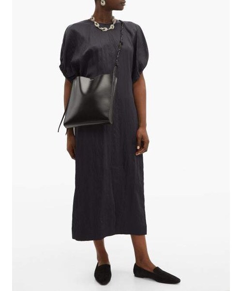 JIL SANDER（ジルサンダー）の「Jil Sander - Medium Leather Cross Body Bag - Womens - Black（ショルダーバッグ・レディース・Black・One Size）」の2枚目の写真