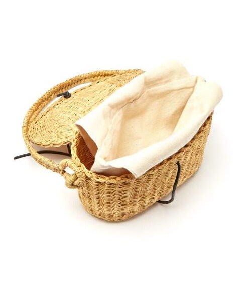 MUUN(ムーニュ)の「Muuñ Muun - Jeanne Mini Woven Straw Bucket Bag - Womens - Cream(ショルダーバッグ・レディース・White・One Size)」の5枚目の写真