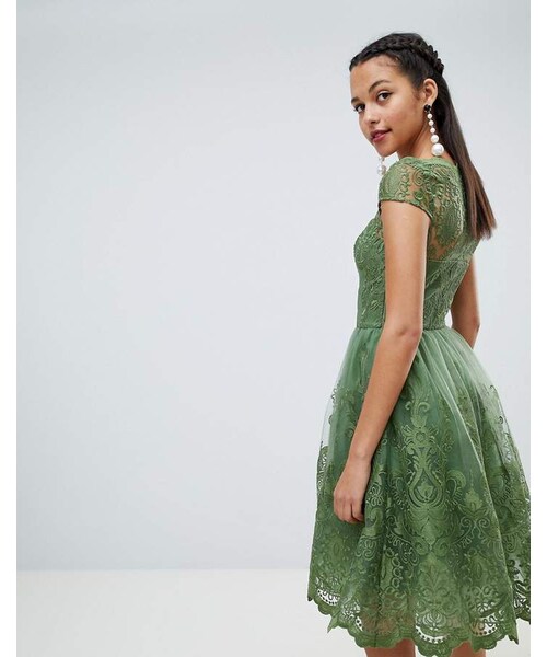 Chi Chi London（チチロンドン）の「Chi Chi London premium lace midi dress with cap sleeve（ワンピース・レディース・Green・Us 8）」の3枚目の写真