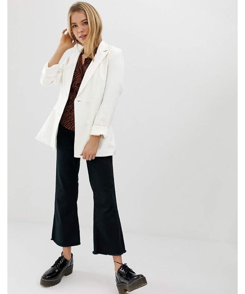 Bershka（ベルシュカ）の「Bershka longline double breasted blazer in white（テーラードジャケット・レディース・White・S）」の3枚目の写真